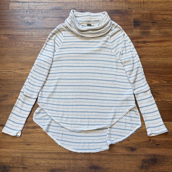 Free People We The Free Drip Thermal Cowl Neck Sweater High Low Hem Size Medium - Picture 3 of 9